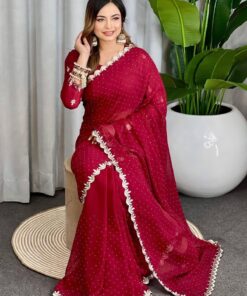 ইন্ডিয়ান স্টোন ওয়ার্ক জর্জেট কাপড়ের উপর এক্সক্লুসিভ এমব্রয়ডারি করা শাড়ি