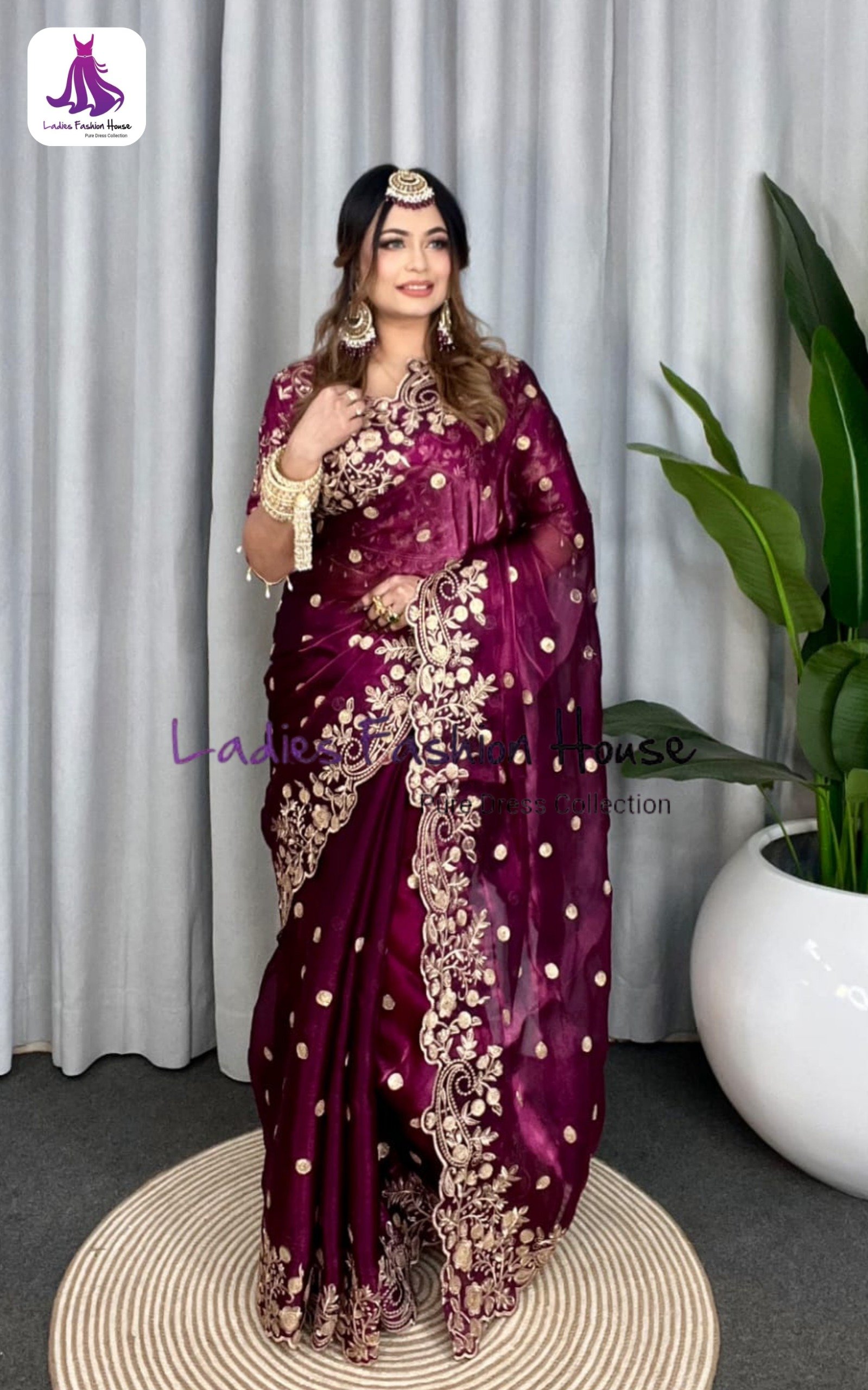 অরিজিনাল ইন্ডিয়ান জিমিচু সিল্ক পার্টি শাড়ি _রেডি ব্লাউজ সহ পার্পেল কালার - Image 4