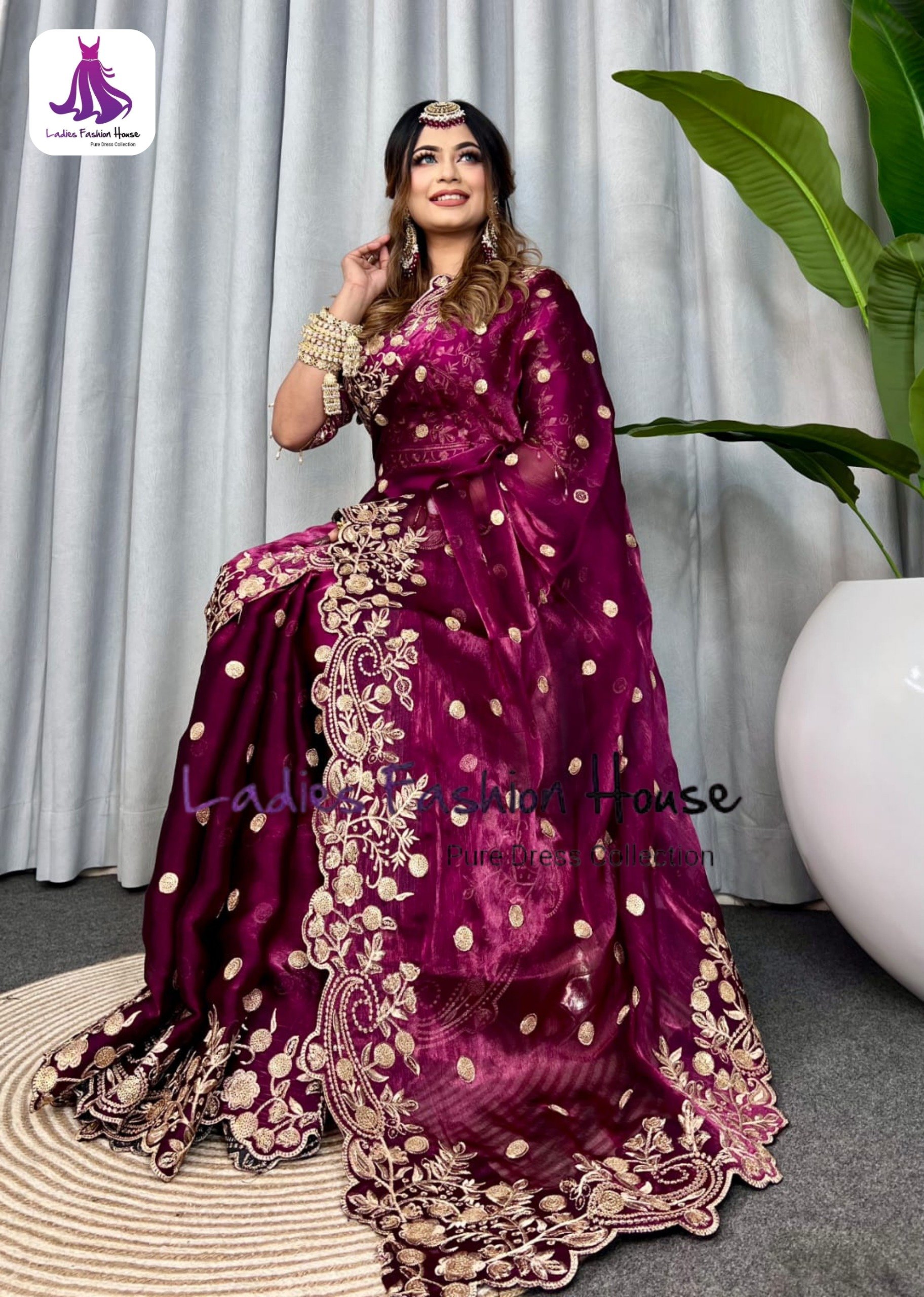 অরিজিনাল ইন্ডিয়ান জিমিচু সিল্ক পার্টি শাড়ি _রেডি ব্লাউজ সহ পার্পেল কালার - Image 2